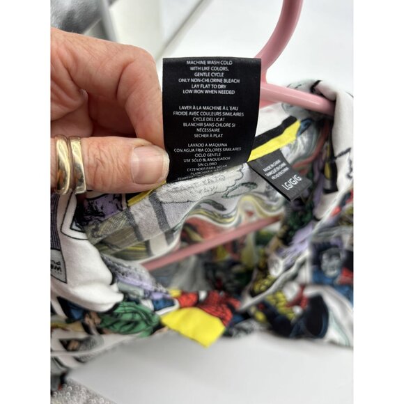 Marvel Spider-Man Comic Print Button-Up Shirt LG Rayon - Picture 5 of 5